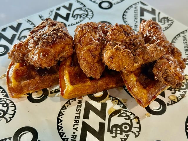 Chicken & Waffle Basket.